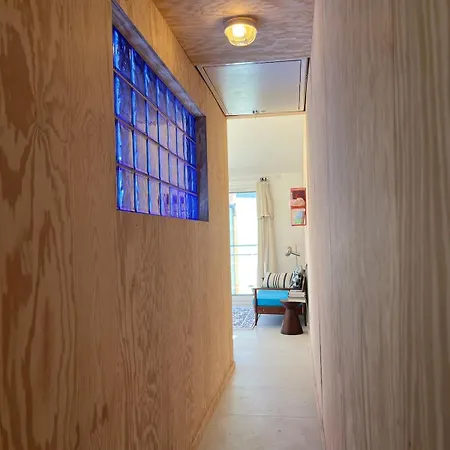 Maisonnette De Pêcheur Avec Vue Sur L'étang De Thau * Sète